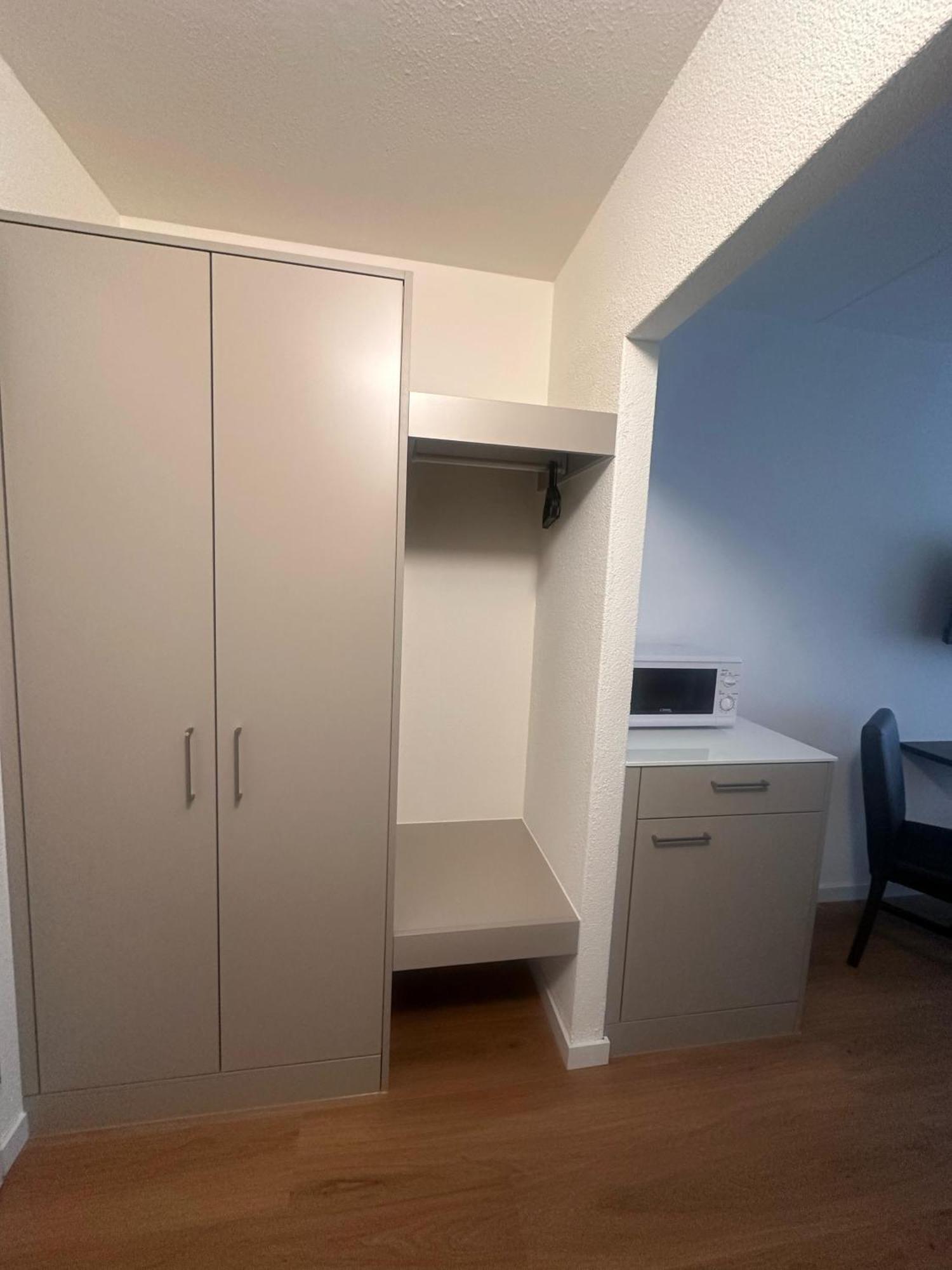 Swiss Star Zurich Airport - Self Check-In Apartment Kloten Exterior foto